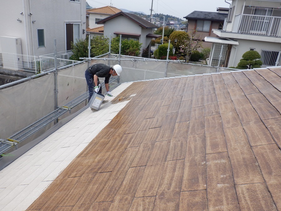 1回目の屋根シーラー塗装