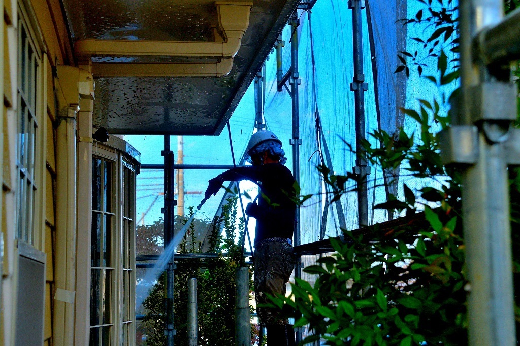 出窓の高圧洗浄