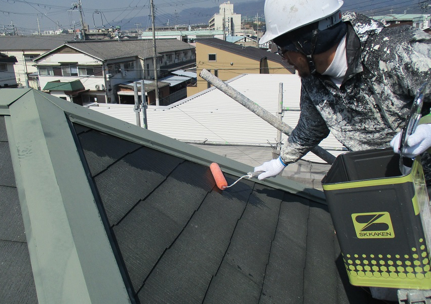 屋根下塗り