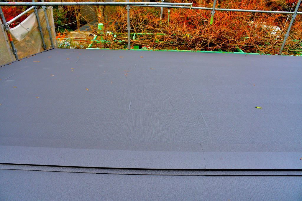 屋根のカバー工法完成