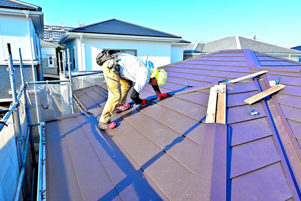 棟貫板・板金施工