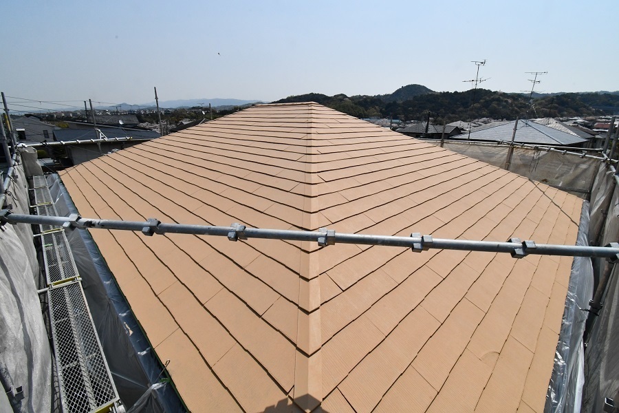 1回目のガイナ屋根塗装後
