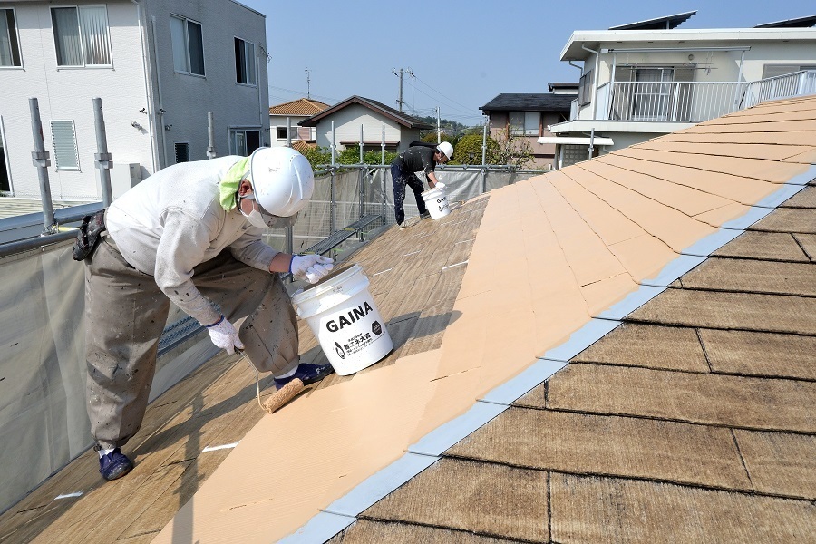 1回目のガイナ屋根塗装
