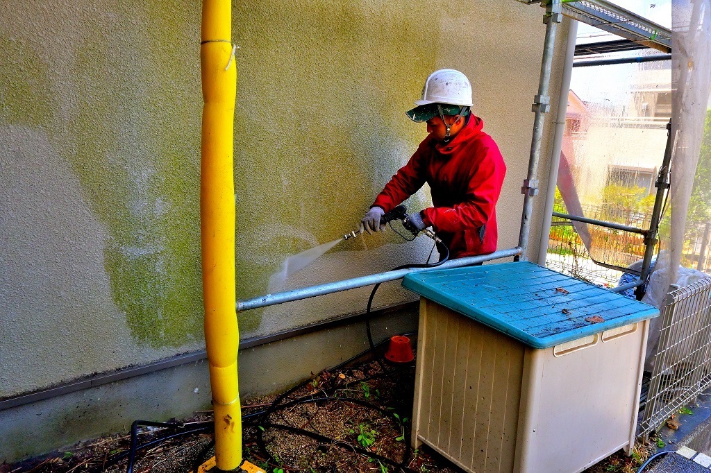 外壁の高圧洗浄