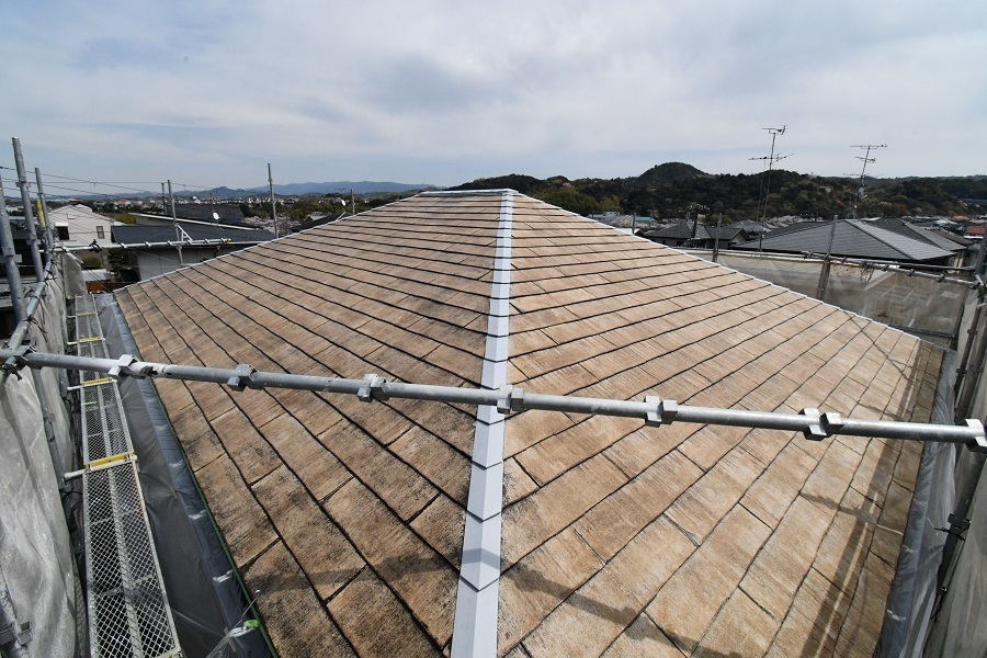 1回目の屋根シーラー塗装後