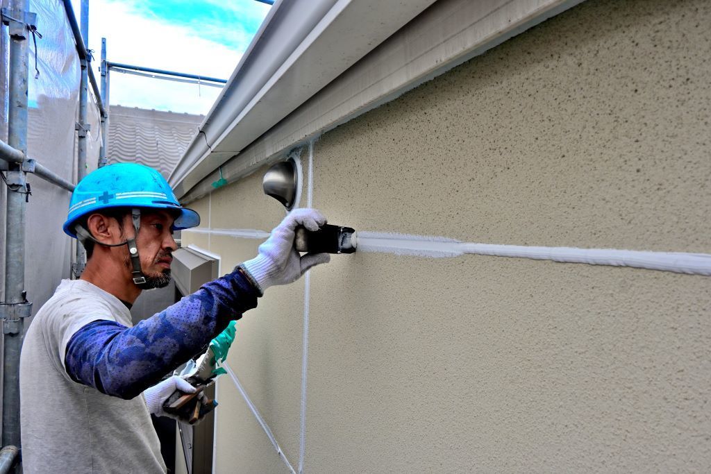 シーリングの先打ち工法と後打ち工法の違い