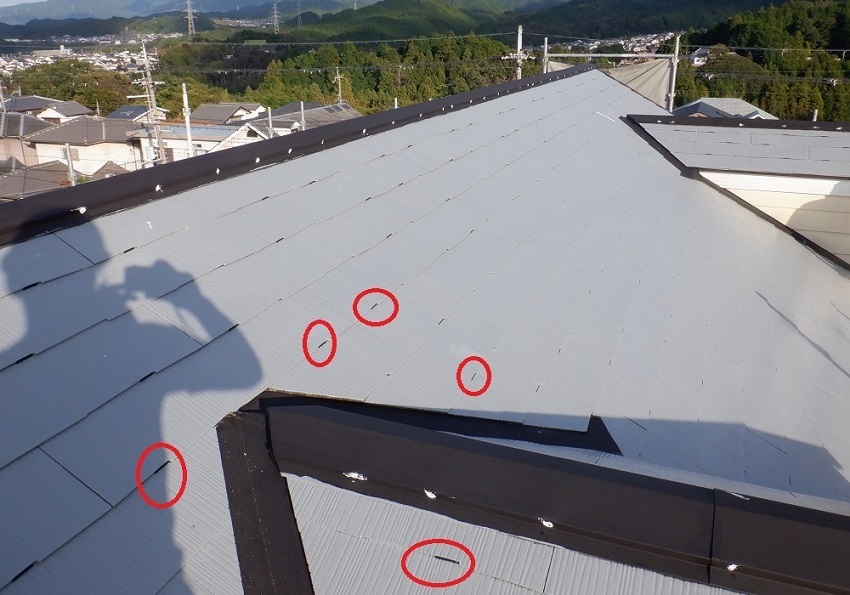 塗装後の雨漏れ防止にタスペーサーで縁切り