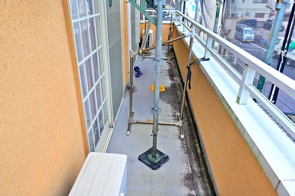 ベランダトップコート前