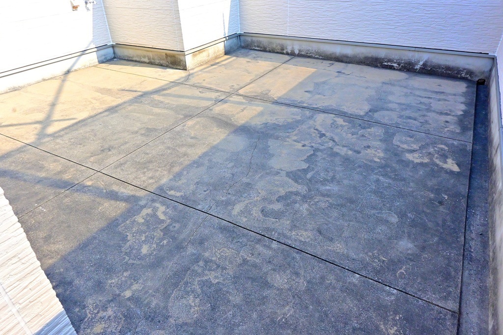 窓枠シーリン劣化