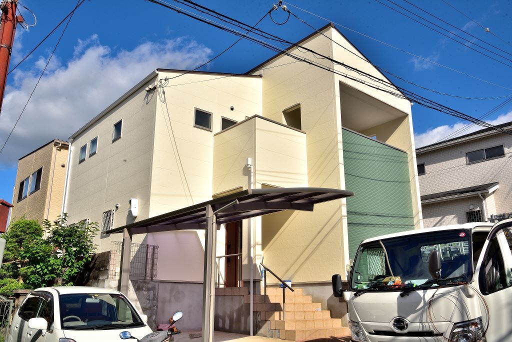外壁塗装工事の完工写真