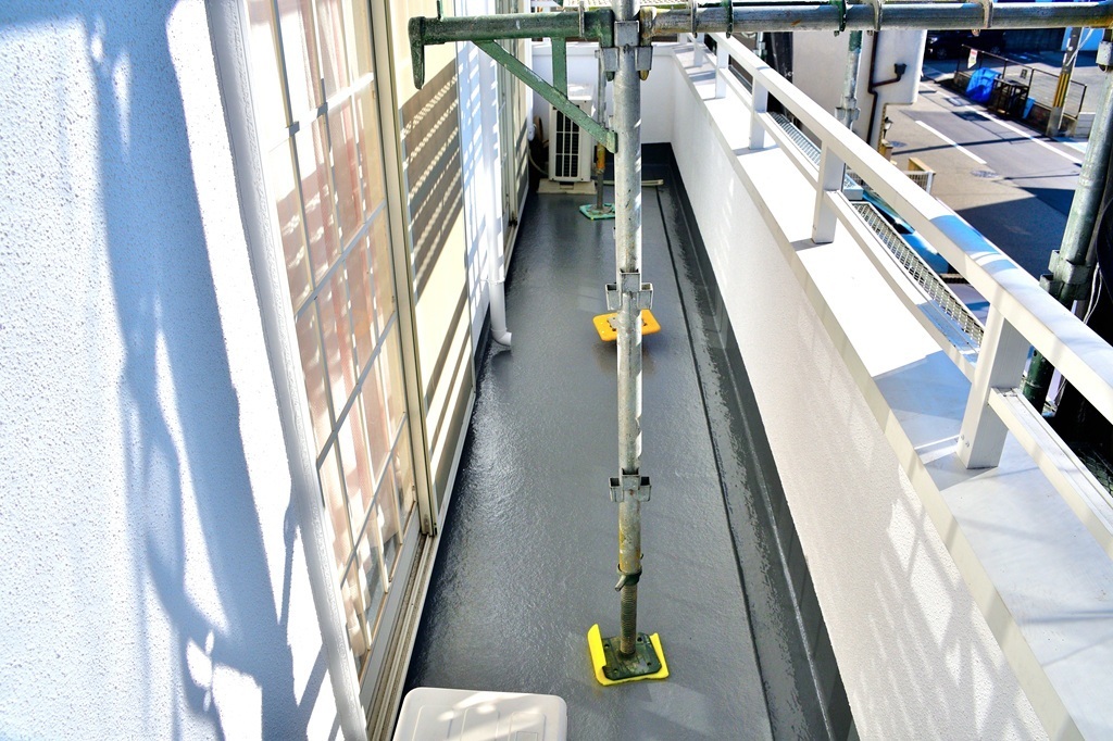 ベランダトップコート後