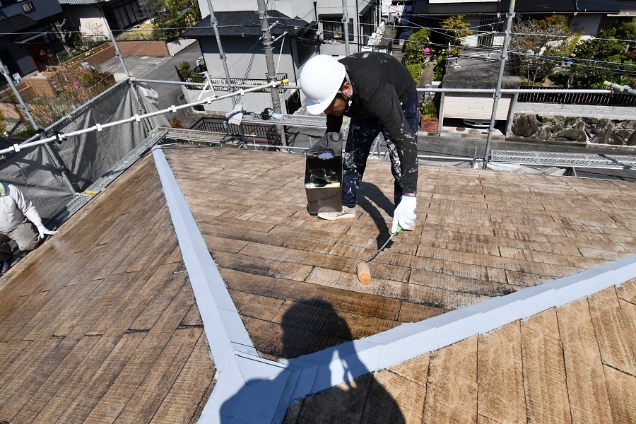 2回目の屋根シーラー塗装
