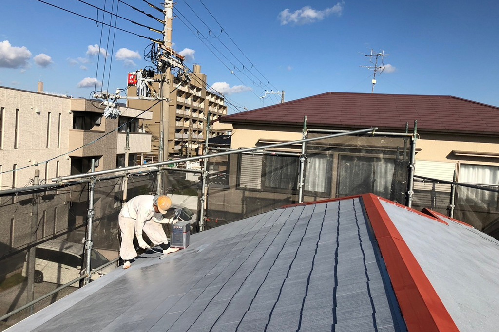 屋根シーラー塗装2回目